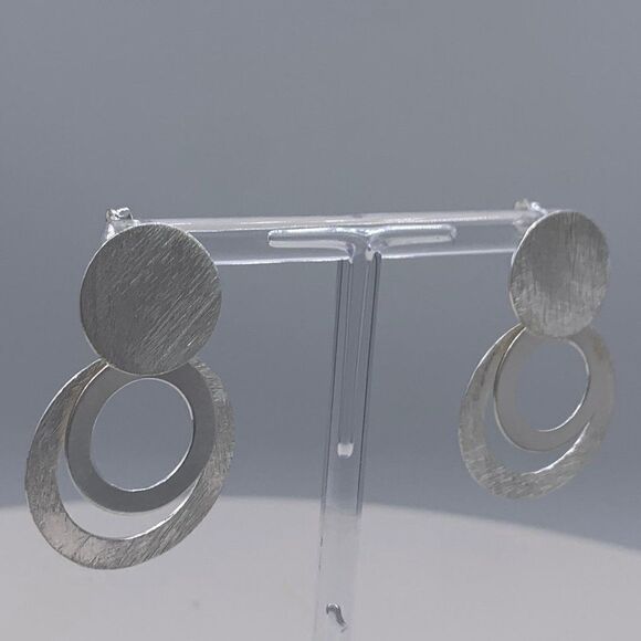 Ring, new, no tags, solid 925 sterling, adjustable, minimalist, modern classic - Picture 16 of 17